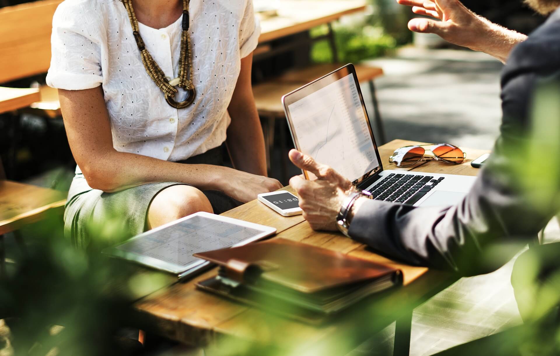 6 signs that you’re a good networker - featured image